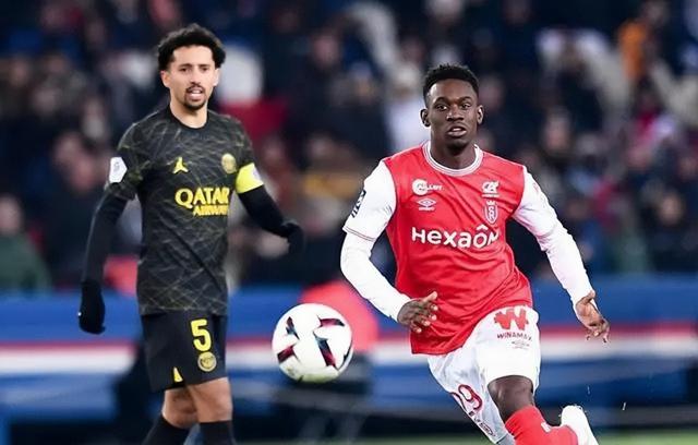 yy易游官方下载关于加时末段西汉姆备战法甲；扳平良机细节曝光；管理层满意；更衣室氛围转暖的信息