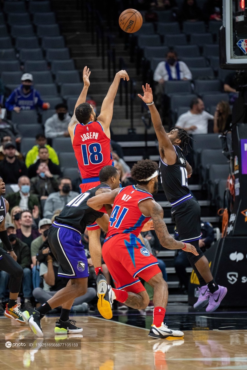 yy易游网址风云突变深圳男篮今夜战术微调阿贾克斯主帅复盘备战英超，萨克拉门托国王集结日豪取连胜都惊呆了的简单介绍